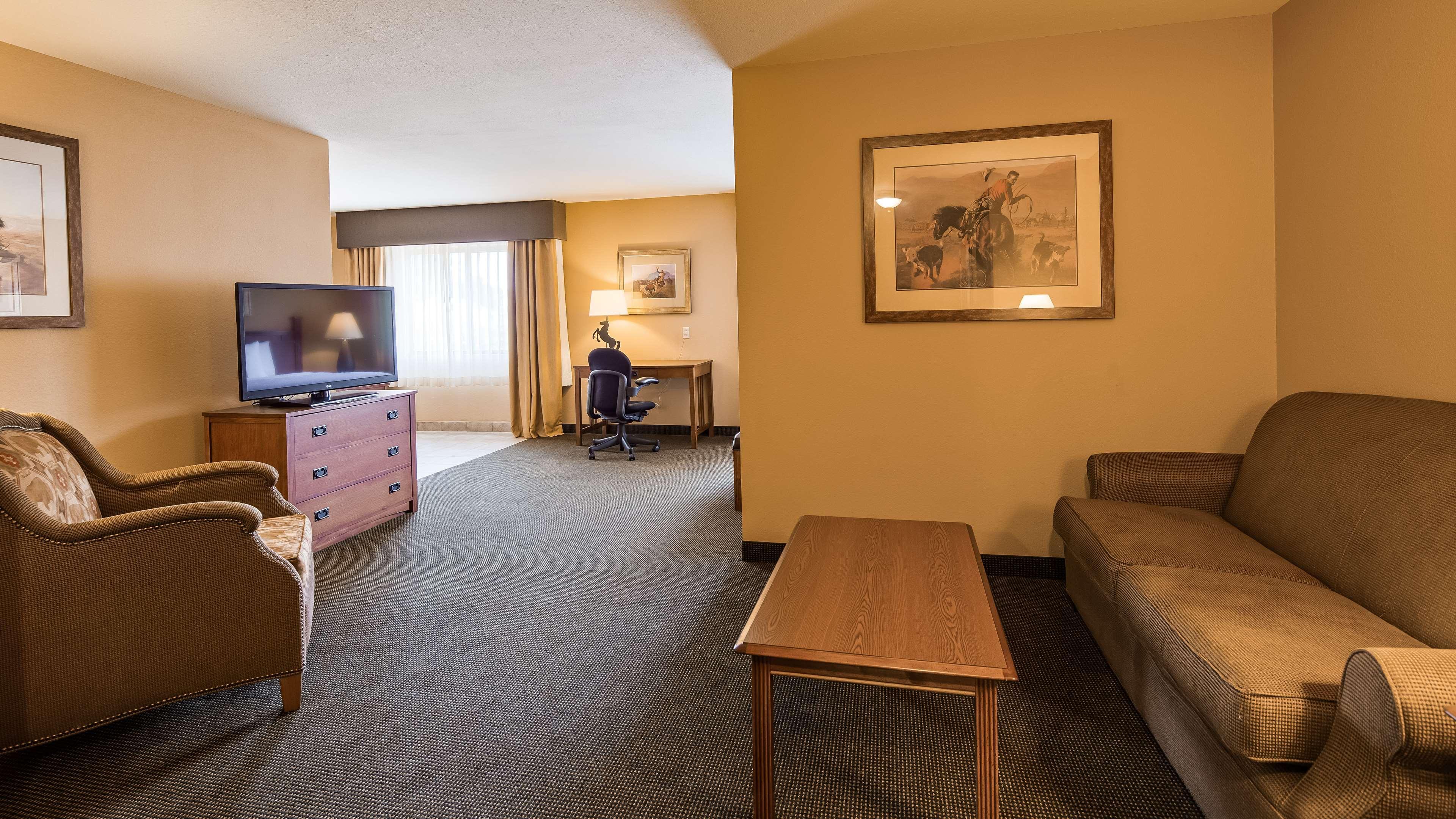 Best Western Plus Country Inn & Suites Dodge City Exterior foto